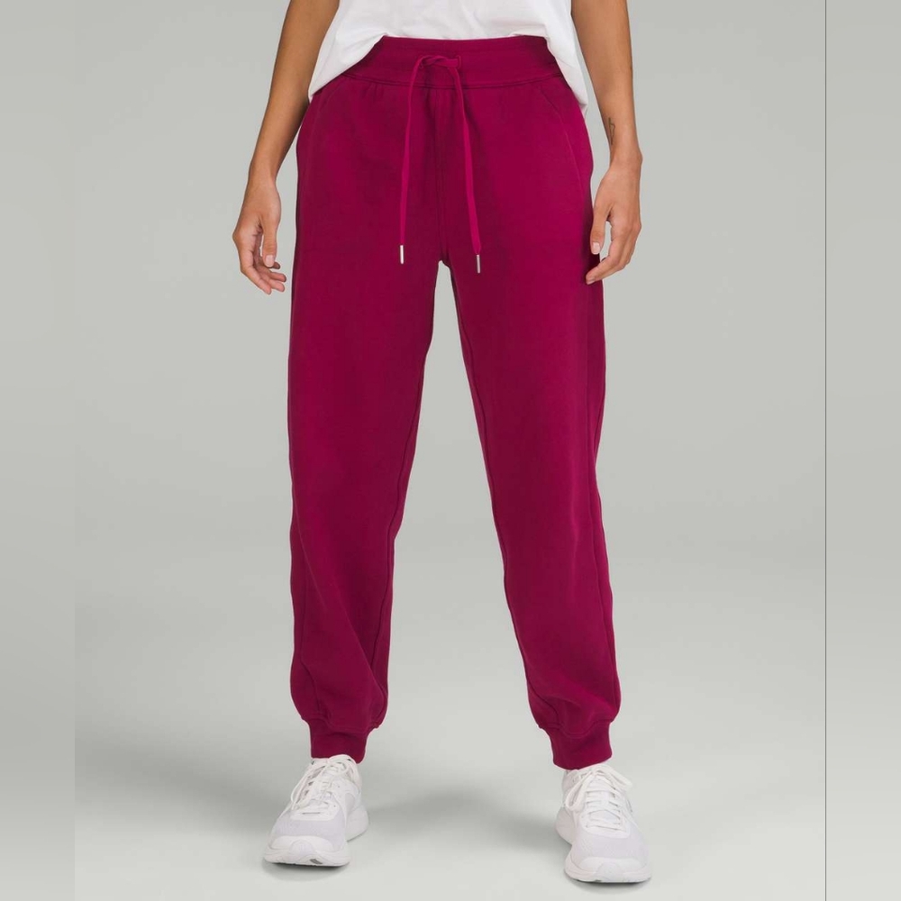 Lululemon Scuba Relaxed-Fit High-Rise Jogger Pomegranate
